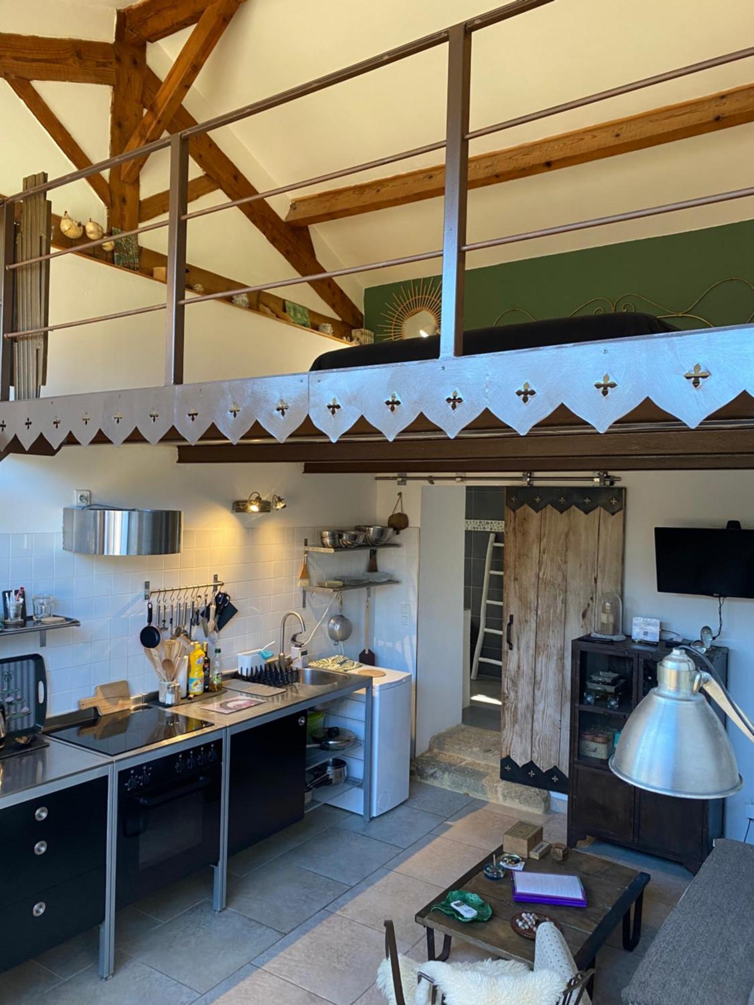 Dans Mas Provencal Apartment Grans
