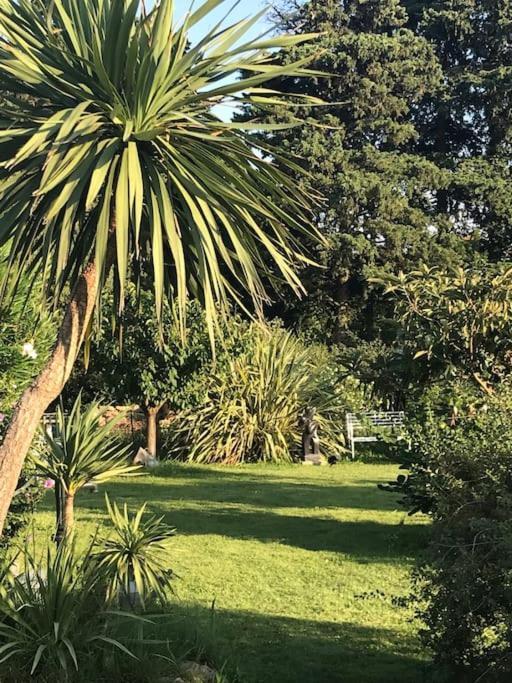 Apartment Dans Mas Provencal Grans