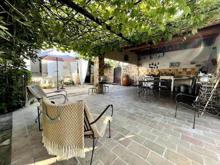 Apartment Dans Mas Provencal Grans
